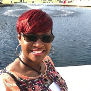 Meet your Posher, Bennetta